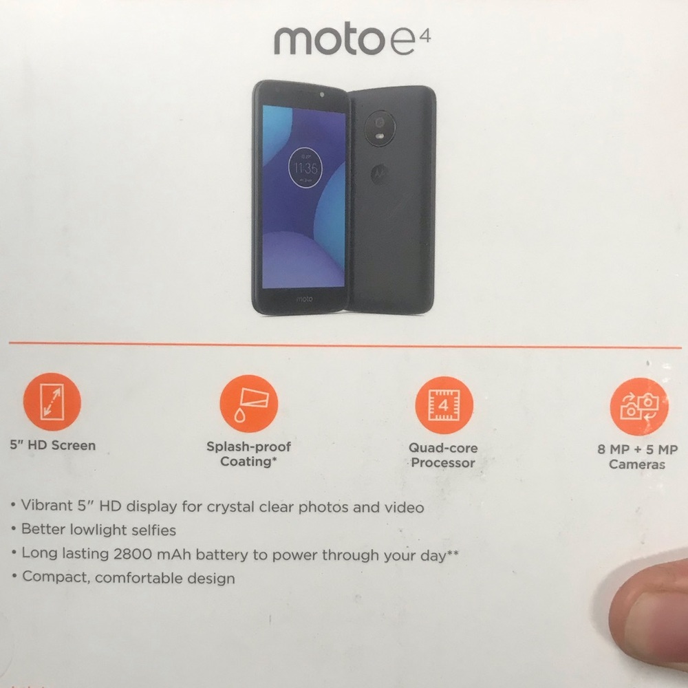 Prepaid cell phone Motorola Moto E4 brand new